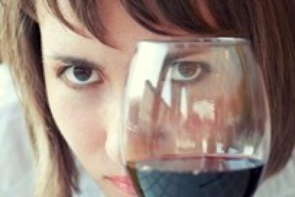 Welchen Einfluss hat Alkohol auf unsere Augen? augen-und-alkohol